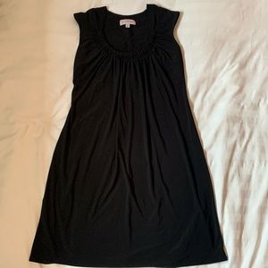 Bandolino black jersey pull on sleeveless dress w gathered U neckline EUC